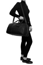 Afbeelding in Gallery-weergave laden, Reistas Liam Waxed Pull up leder zwart Chesterfield