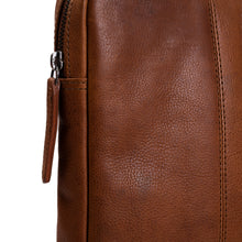Afbeelding in Gallery-weergave laden, Laptophoes Glenn 15.4 inch leder cognac Chesterfield